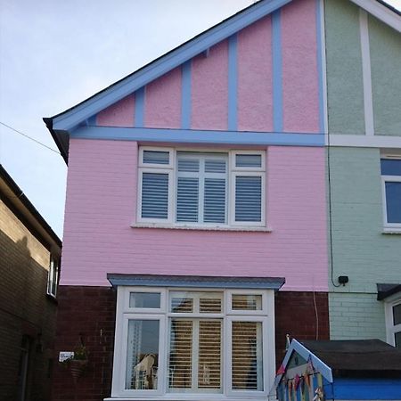 ウィスタブルCharming Pink House With Perfect Locationアパートメント エクステリア 写真